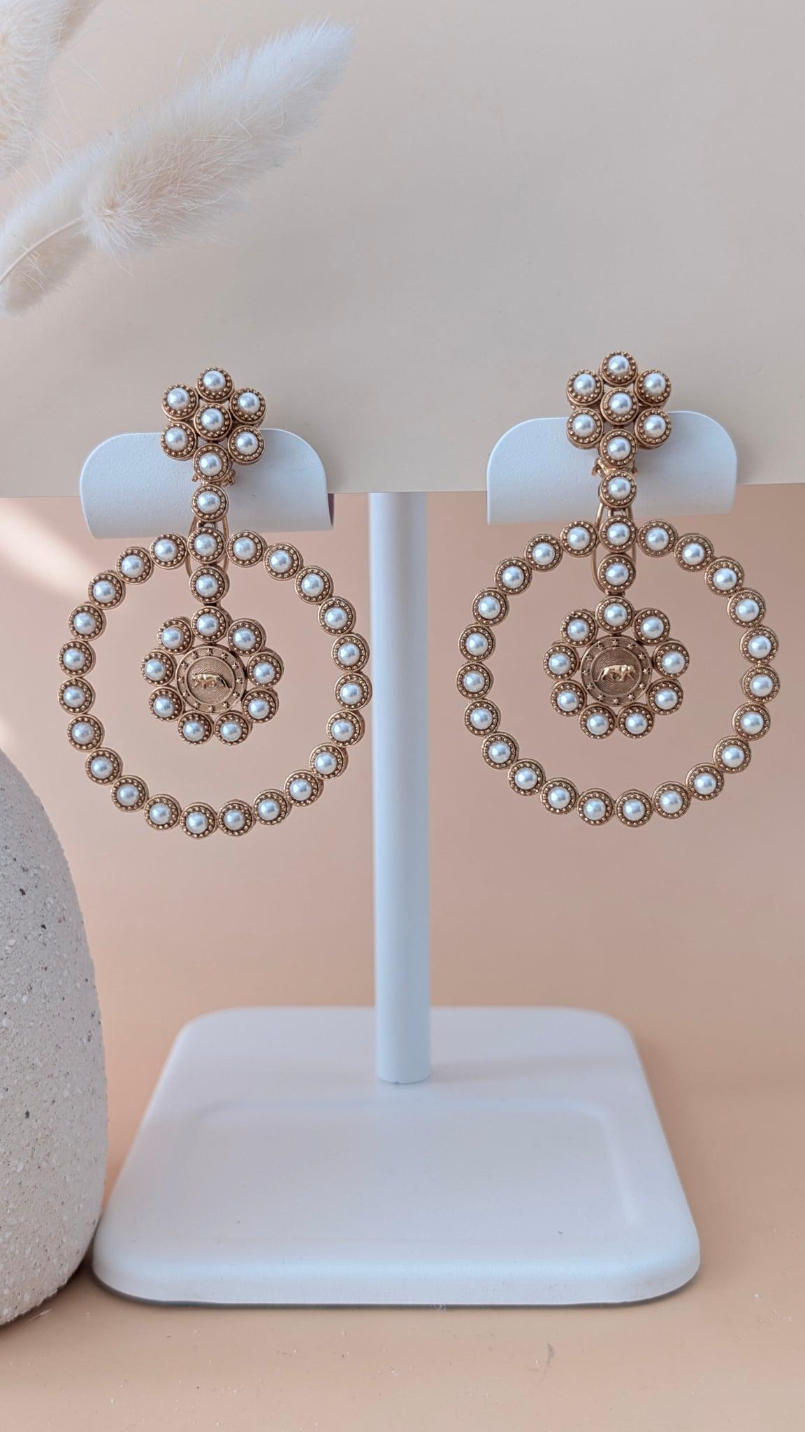 Pearl Chandelier earrings - Outbox House